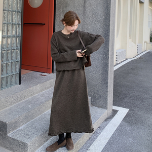 法式显瘦木耳边拼接套装女2025年秋冬季新款拼接卫衣半身裙两件套图片