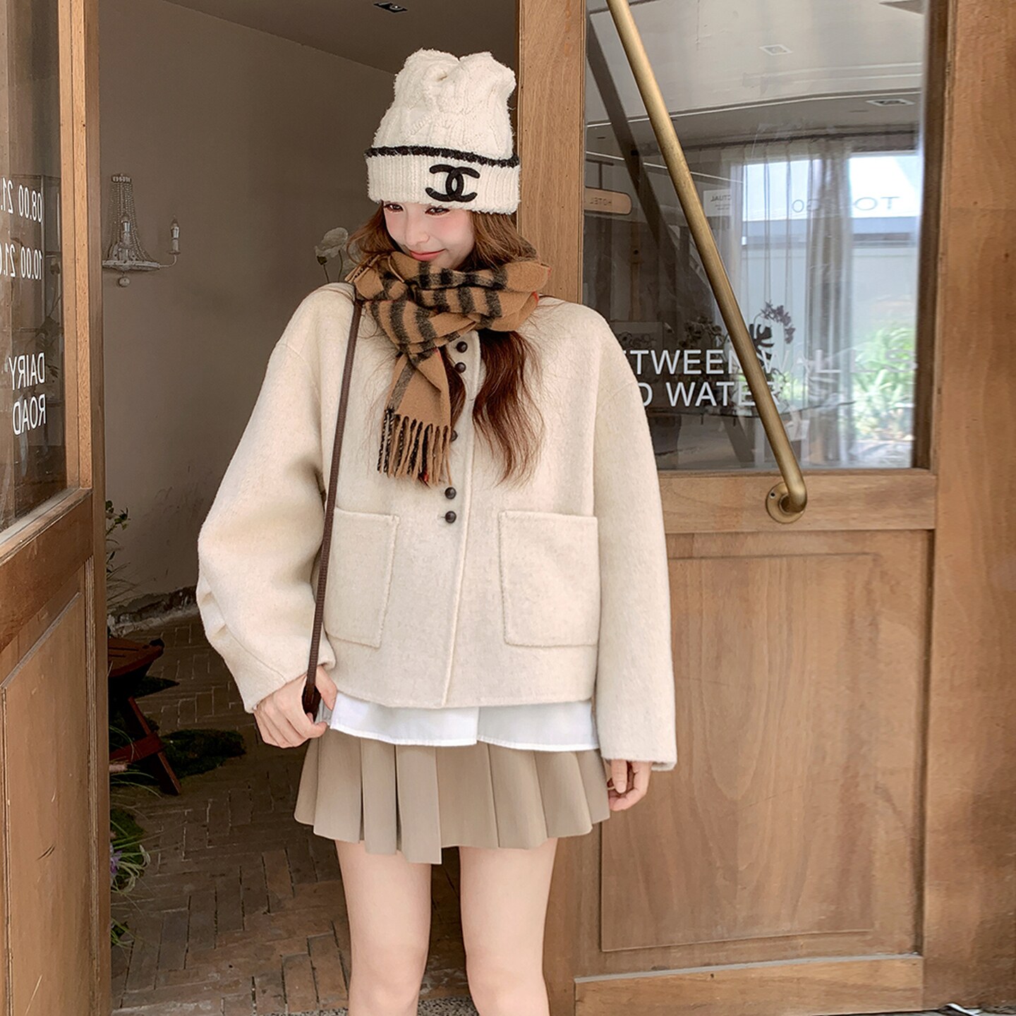 【现货】全毛骆驼绒双面尼短款外套D206P215K298,女装毛呢外套,2D008
