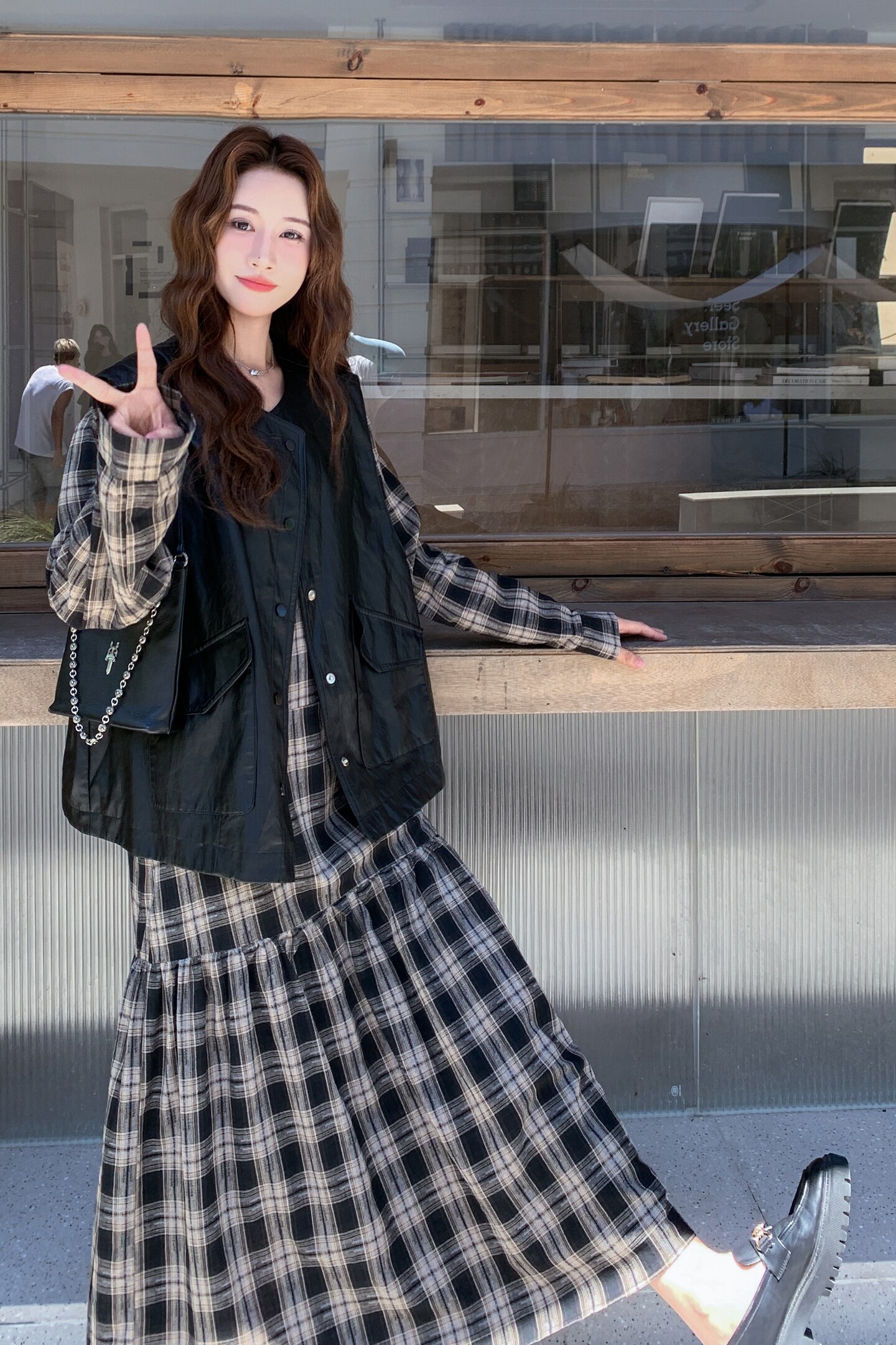 韩系休闲复古皮衣马甲两件套连衣裙女秋一整套穿搭显瘦格子长裙,女装套装/套裙,2C093