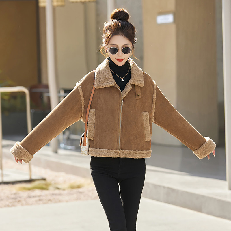 皮毛一体羊羔毛短外套女2025冬季新款小个子加厚麂皮绒机车服，女装皮草，自然秀,女装皮草,自然秀