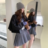 减龄休闲格纹拼接短外套女，女装短外套，2C012