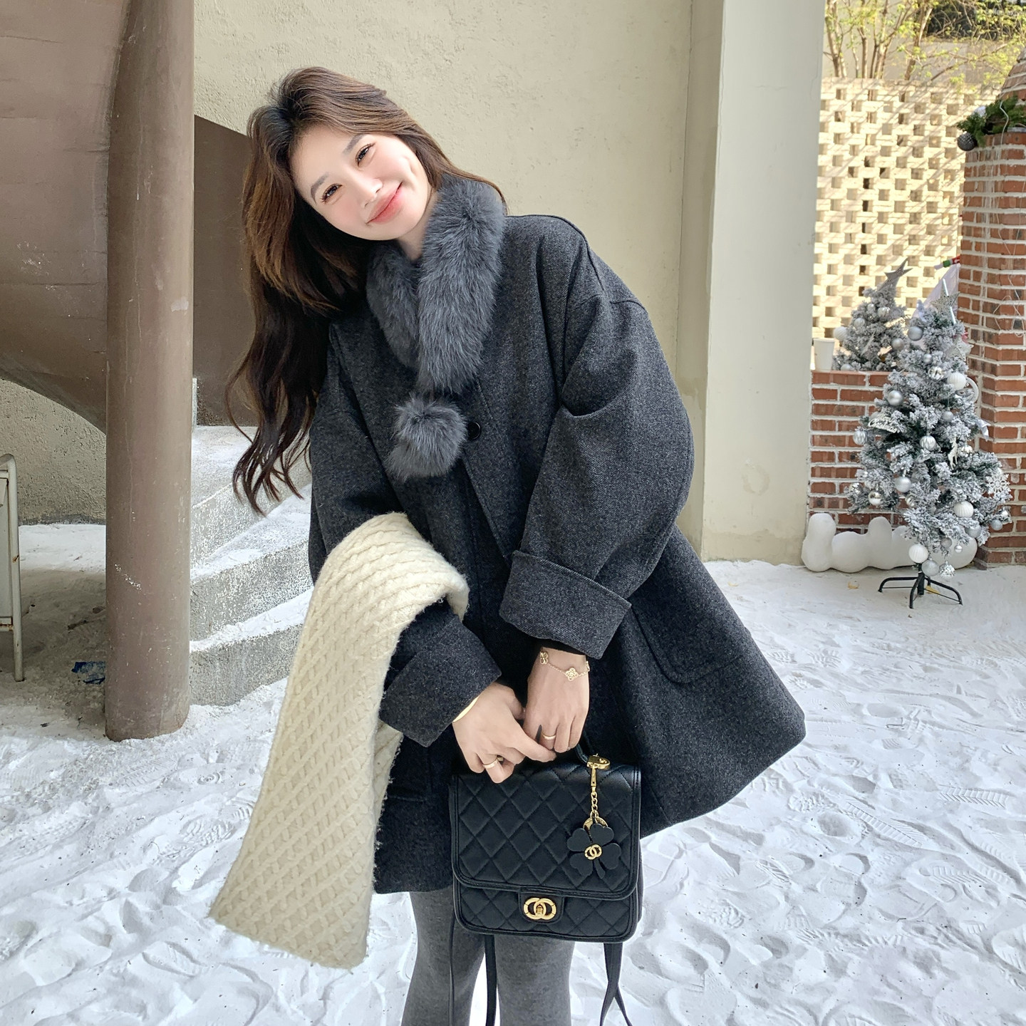 轻奢老钱风灰色毛呢大衣女冬季气质宽松中长款羽绒服羊毛外套,女装羽绒服,2C166