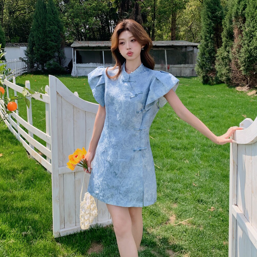 蓝色新中式国风盘扣提花连衣裙女2025夏季改良旗袍短裙短裤两件套,女装连衣裙,2C068