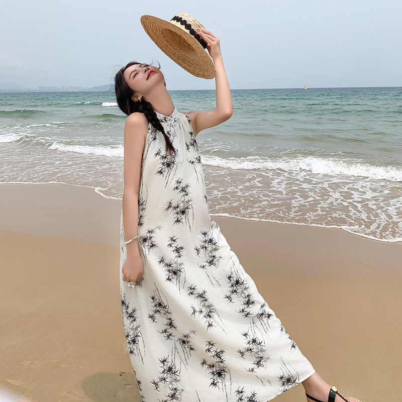 海边度假风背心裙子夏季2024新款女新中式国风无袖挂脖印花连衣裙图片