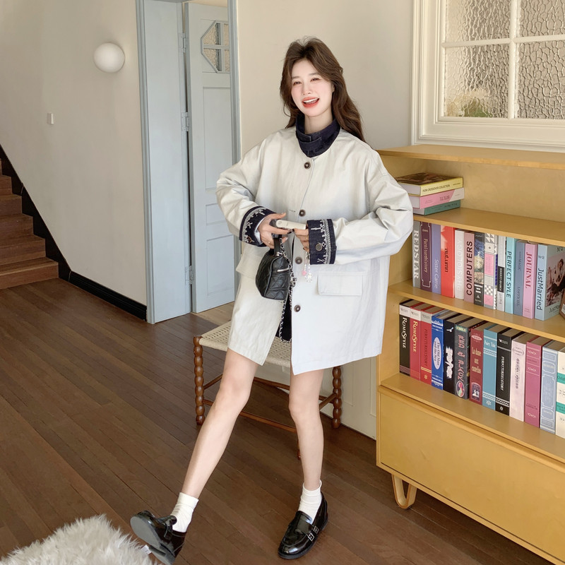 已出货新款春装风衣拼接刺绣牛仔2C098-2609P165K268,女装风衣,2C098