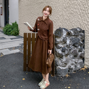 针织马甲长袖连衣裙套装女春秋盐系穿搭高级感衬衫裙两件套图片