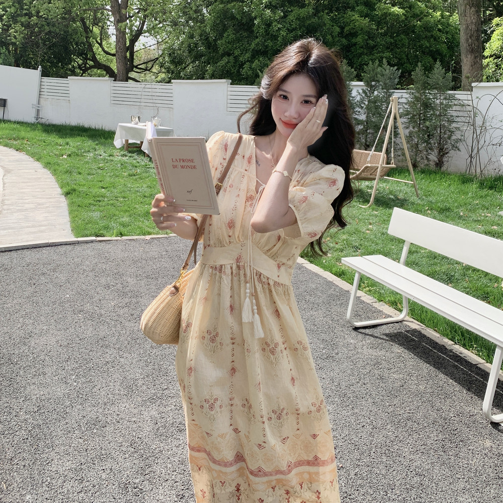 茶歇法式v领印花连衣裙女2025夏季新款高级感浪漫收腰显瘦长裙潮,女装连衣裙,2C098