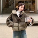 复古拼接连帽羽绒服女短款面包服宽松设计感小众冬季加厚保暖外套，女装羽绒服，2C166