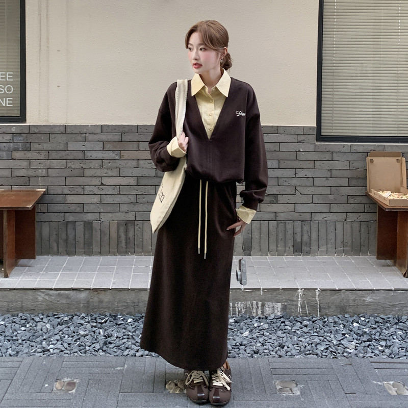 咖色衬衫拼接假两件卫衣套装裙女2025秋新款复古显瘦半身裙两件套,女装套装/套裙,2C275