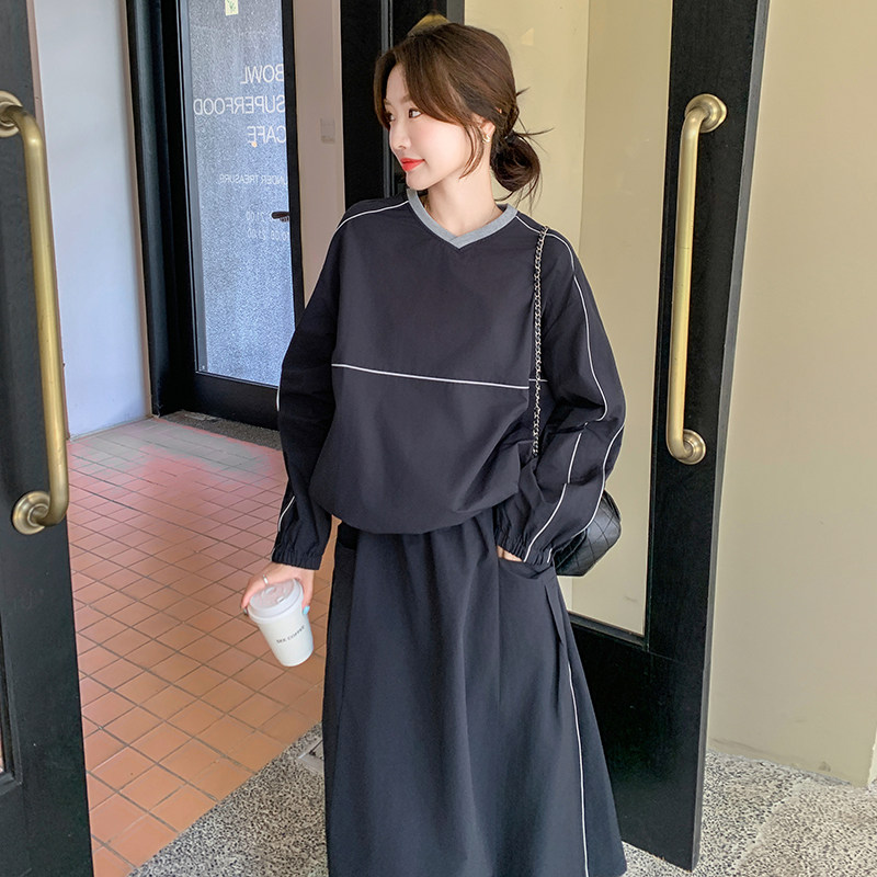 休闲减龄穿搭藏蓝色上衣套装女春秋超火好看高级感半身长裙两件套,女装套装/套裙,2B235