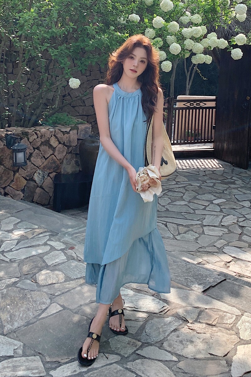 法式海边度假风蓝色连衣裙女2025夏季新款韩系无袖显瘦挂脖长裙子,女装连衣裙,衣珂纱朗