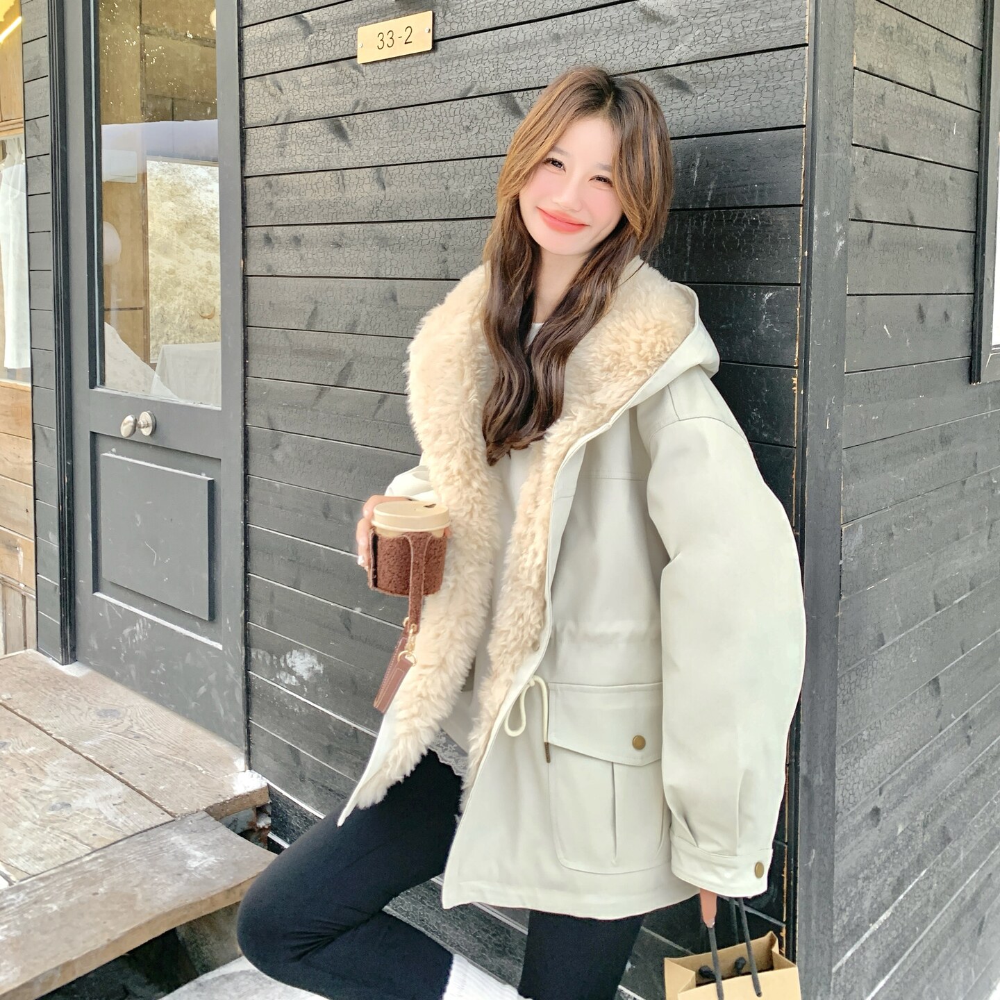 羊羔毛领派克羽绒服女2025冬季新款设计感加厚收腰显瘦白鸭绒外套,女装羽绒服,2C227