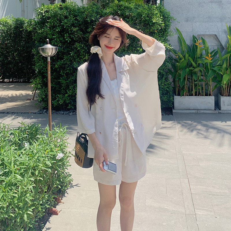 轻熟风西装套装女夏短裤两件套搭配一整套气质穿搭高级感洋气减龄图片