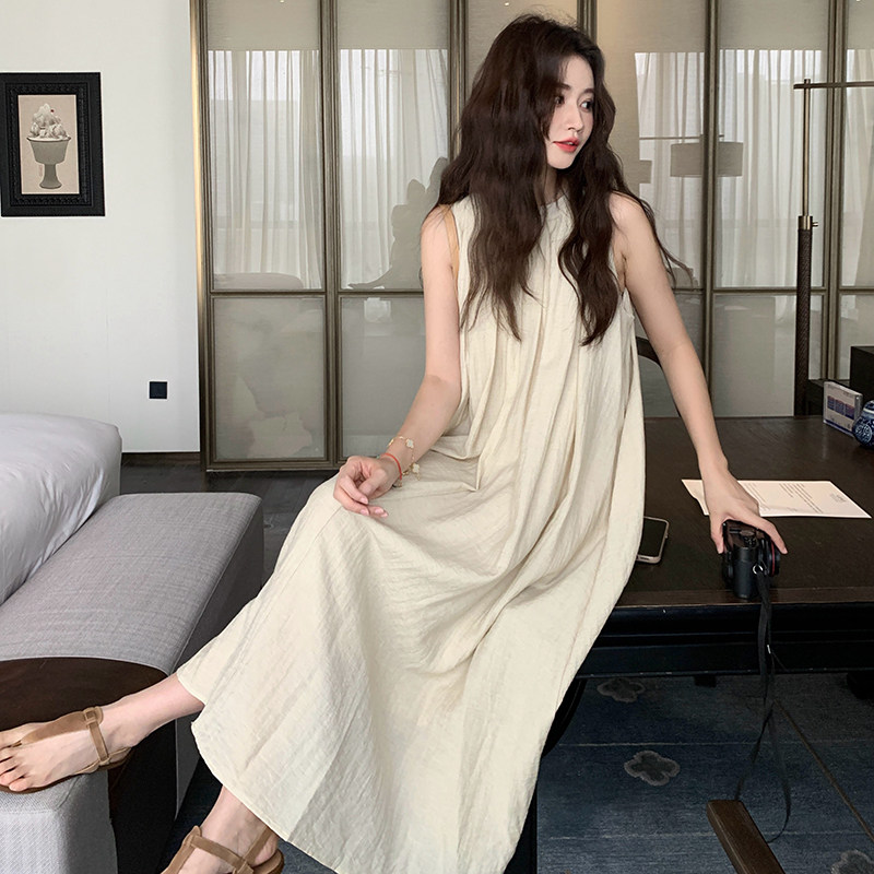 杏黄色无袖挂脖连衣裙女夏季2025新款法式温柔显瘦海边度假风长裙,女装连衣裙,2D043