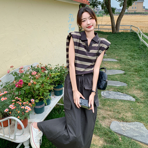 休闲条纹无袖背心套装女2025夏季新款时尚气质显瘦半身裙两件套图片