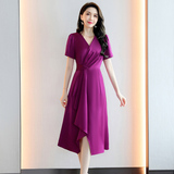 高级感气质短袖连衣裙女夏2024新款修身显瘦洋气别致绝美V领裙子，女装连衣裙，衣佳和