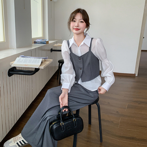 超火气质通勤穿搭灰色吊带马甲套装女春轻熟风高级感阔腿裤三件套图片