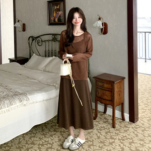 时尚休闲套装女初秋季设计感镂空薄款针织衫内搭吊带裙长袖两件套图片