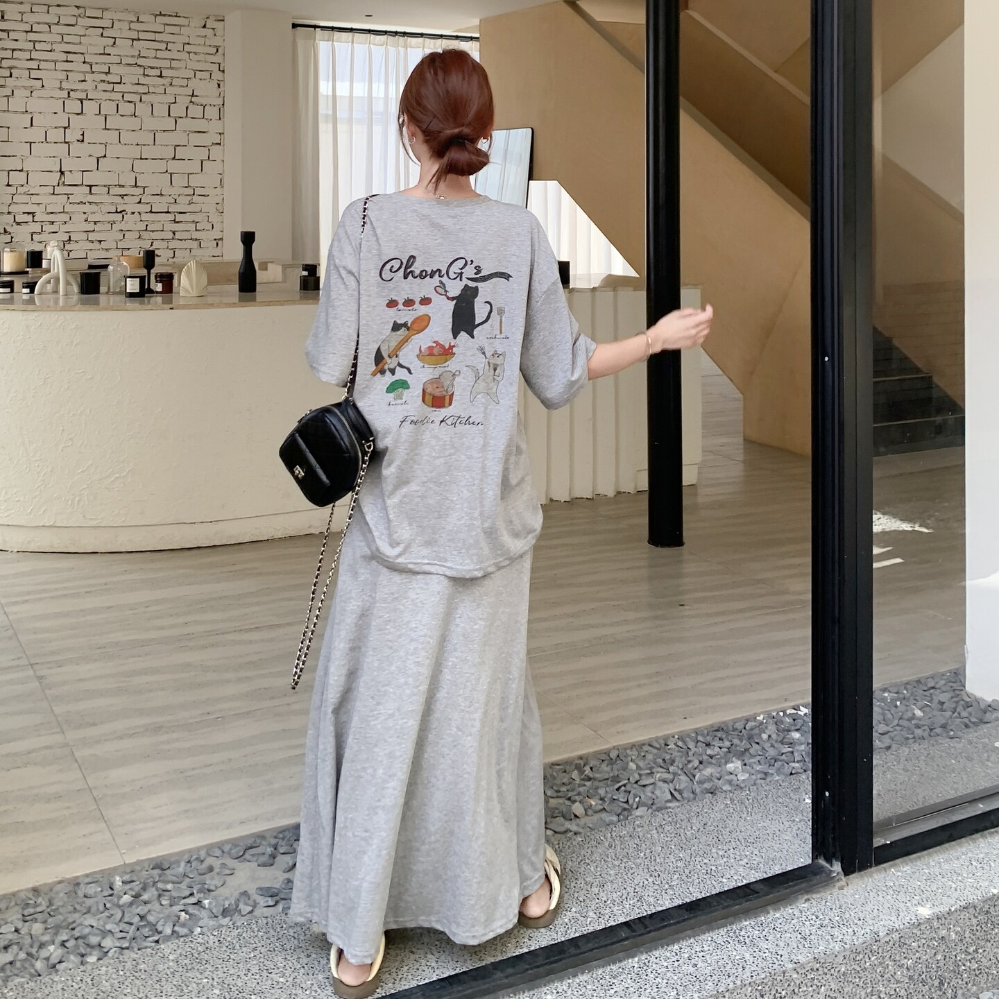 灰色淡人气质减龄松弛感2025学院风后背印花T恤半身裙套装两件套,女装套装/套裙,2C225