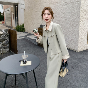 职业通勤穿搭米灰色套装女初春秋超火好看高级感外套阔腿裤两件套图片