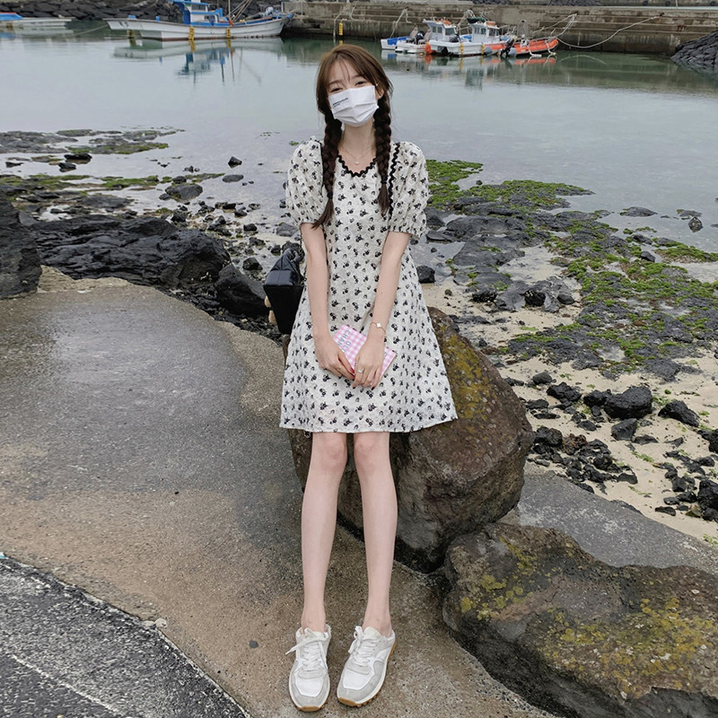 韩系少女风碎花连衣裙女2025夏季新款泡泡袖高腰显瘦小个子a字裙,女装连衣裙,2C196