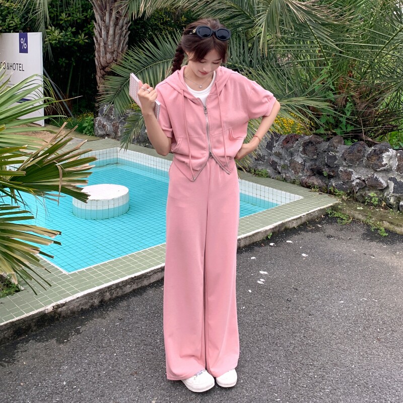 【新款-现货】休闲时尚减龄粉色套装2C131-602-P135K188,女装套装/套裙,2C131