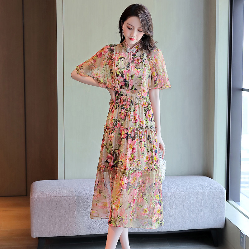 印花V领连衣裙夏装2025年新款女中长款气质洋气2025年夏季，女装连衣裙，奕可儿,女装连衣裙,奕可儿
