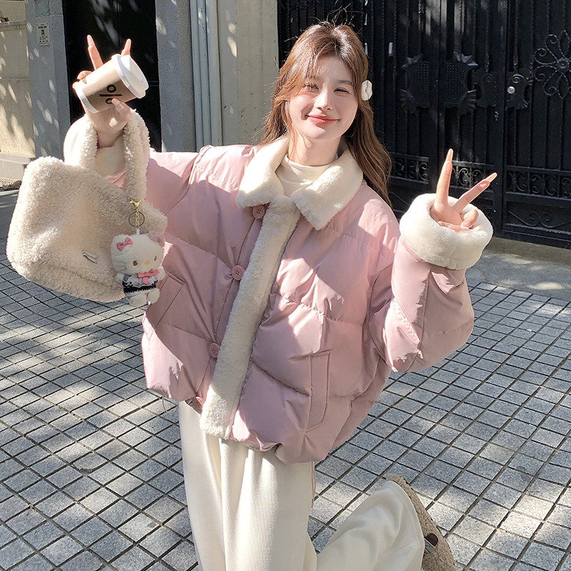 羊羔毛拼接粉色羽绒服女冬季小个子温柔风90白鸭绒韩系短款面包服,女装羽绒服,2B222