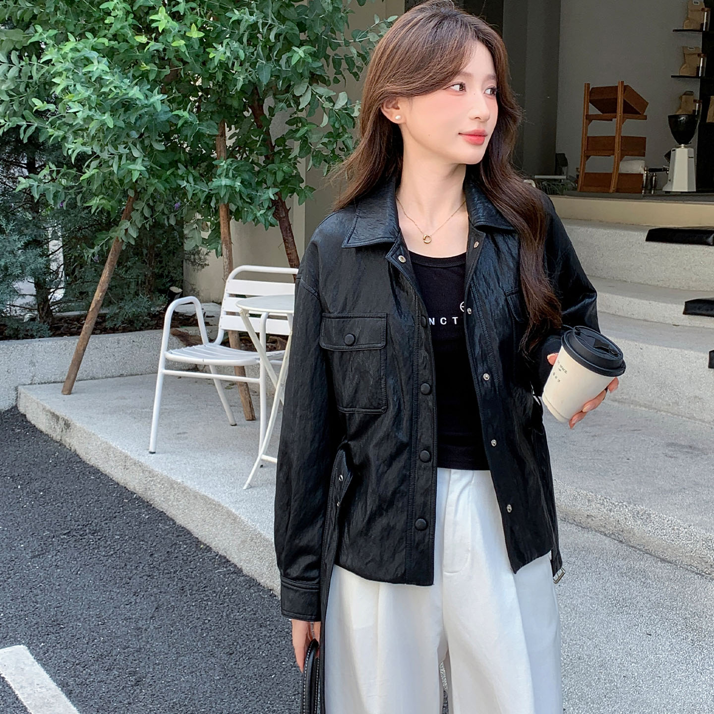 港风复古黑色翻领收腰皮衣外套女春秋2025新款小个子PU夹克巨好看,女装短外套,2C091