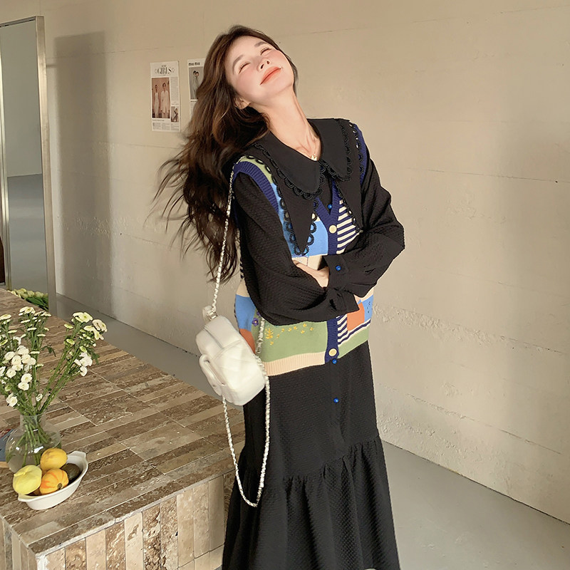 黑色针织马甲连衣裙套装女秋季2025新款学院风娃娃领衬衫裙两件套图片