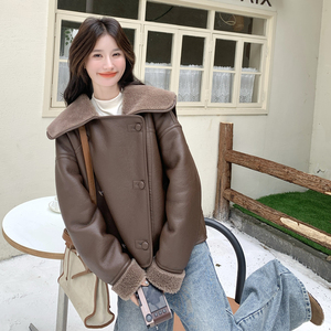 棕色皮毛一体翻领羊羔毛外套女2025冬季新款韩系复古小个子棉服潮图片