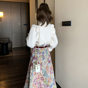 【秋装现货】木耳边爱心上衣+拼色刺绣套装裙2D148-A111-P190k298图片