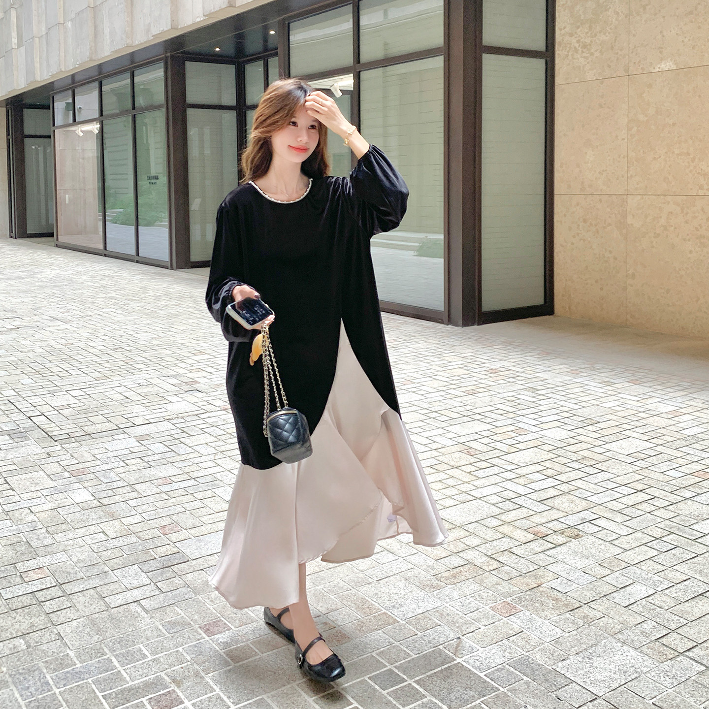 法式宽松显瘦丝绒缎面拼接不规则连衣裙女2025秋季新款轻熟风长裙,女装连衣裙,2D043