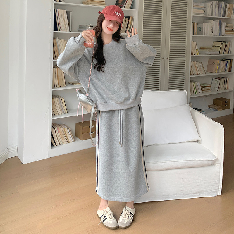 日常休闲穿搭灰色卫衣套装女初春秋超火好看高级感半身长裙两件套,女装套装/套裙,2C139