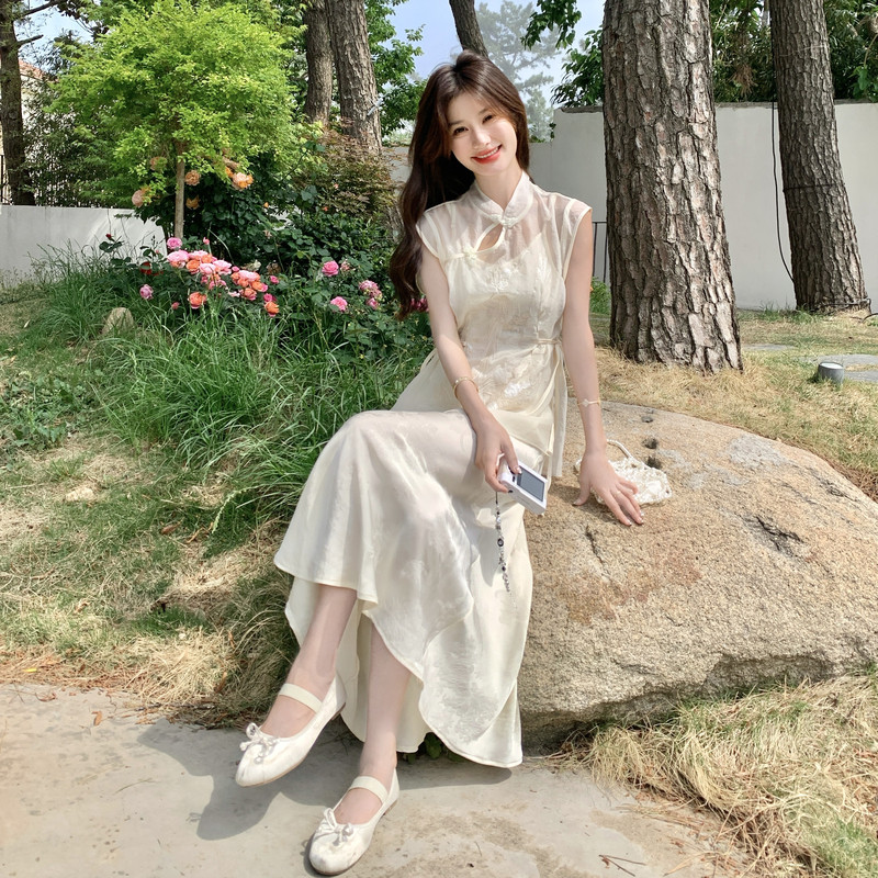 新中式国风连衣裙女2025夏季新款气质超好看绣花罩衫吊带裙两件套,女装连衣裙,2C159