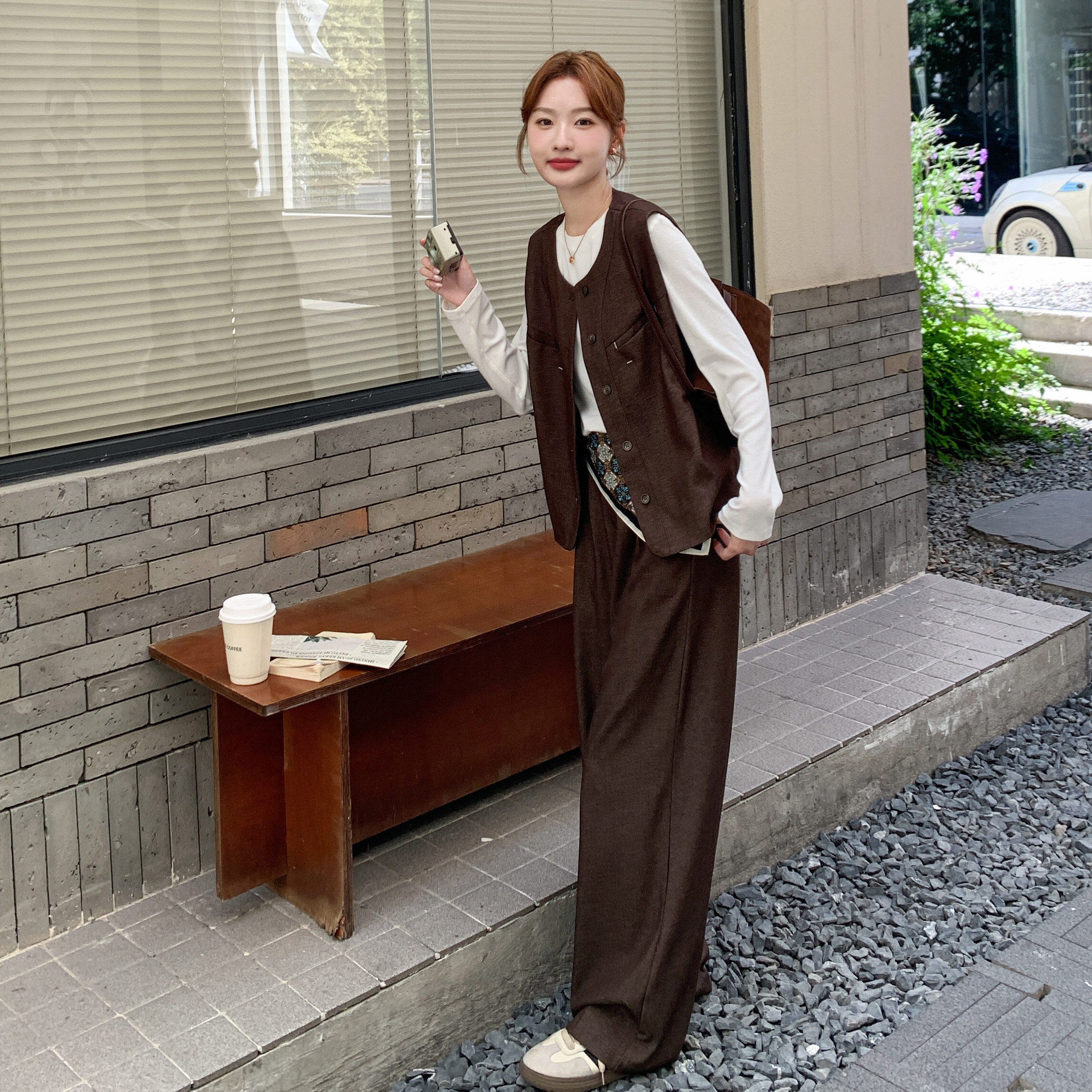 咖色复古高级感马甲套装女2025秋季新款韩系气质休闲阔腿裤三件套,女装套装/套裙,2D078