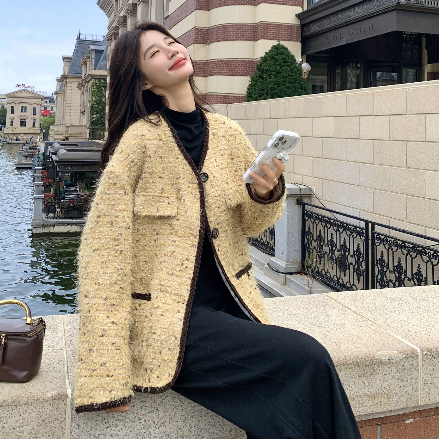 黄色小香风v领加棉外套女2025冬季新款韩系温柔风宽松小个子上衣,女装短外套,2C212