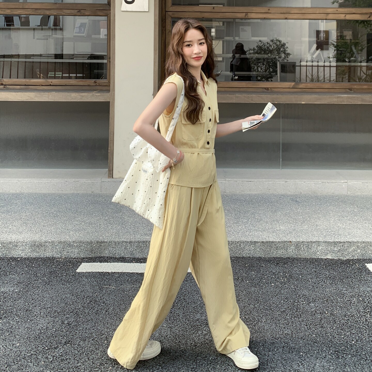 藏青色无袖V领马甲阔腿裤套装2025新款女夏韩版穿搭气质一整套潮图片