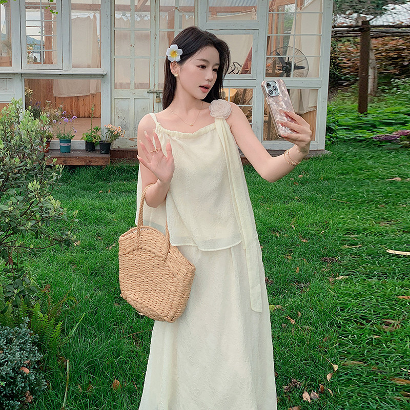 现货：25年夏装新款度假仙美两件套吊带套装裙2C135-5067P115K168,女装套装/套裙,2C135