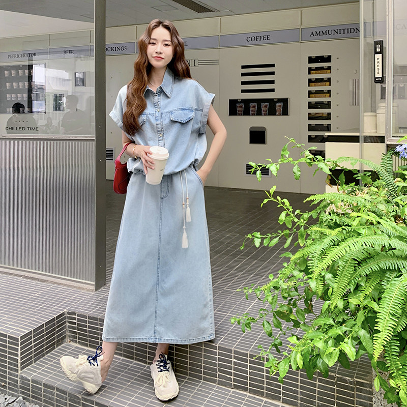 港风复古浅蓝色牛仔套装裙女2025夏季新款气质氛围感半身裙两件套,女装套装/套裙,2D043