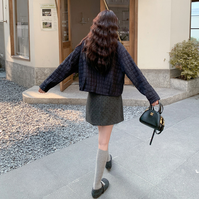 慵懒风休闲圆领外套女2025秋季新款设计感简约百搭小个子短款上衣,女装短外套,2C215