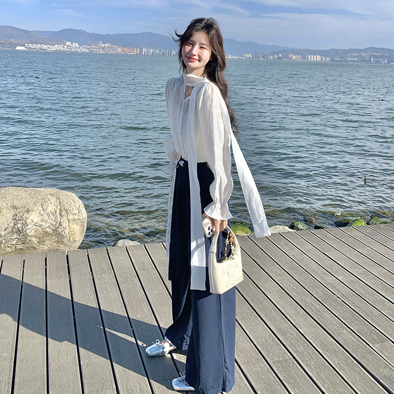 现货2D078-T1903-P155K228系带衬衫+蕾丝绑带藏青色裤子真两件套,女装套装/套裙,2D078