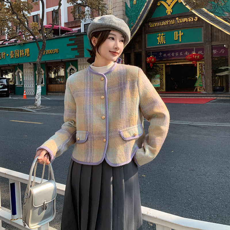 气质感格子小香风羽绒服女秋冬2025新款超火好看高级小众轻薄外套,女装羽绒服,2C057