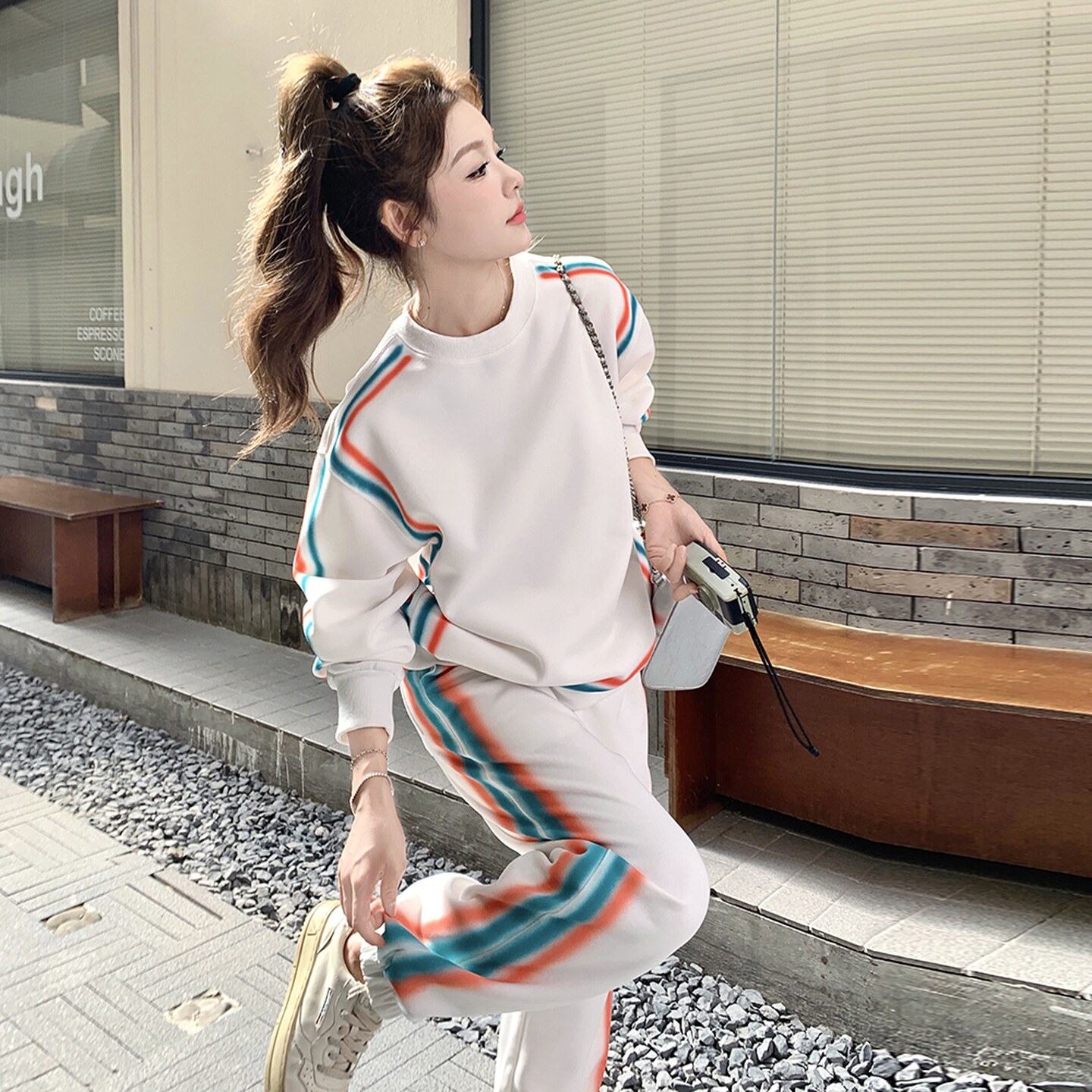 白色学院风运动套装女2025秋季韩版条纹撞色长袖卫衣阔腿裤两件套,女装套装/套裙,2C325