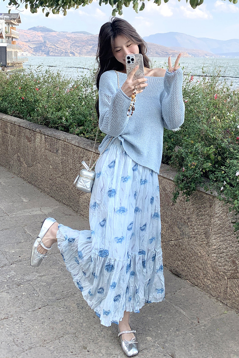 盐甜系穿搭减龄蓝色针织打底衫森系甜美印花半身裙两件套女春新款,女装套装/套裙,2C159