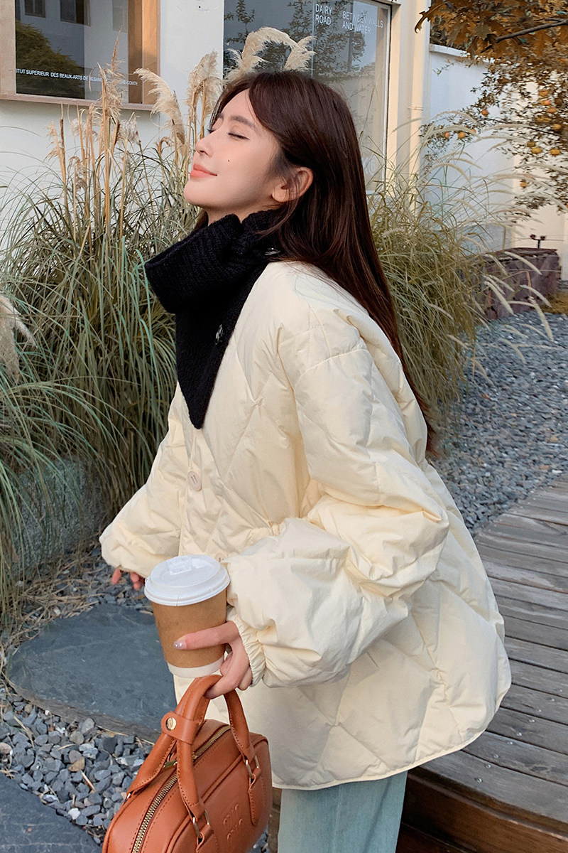 现货~~！！轻薄菱格羽绒服短款女90绒带围脖P260K379,女装羽绒服,2C262