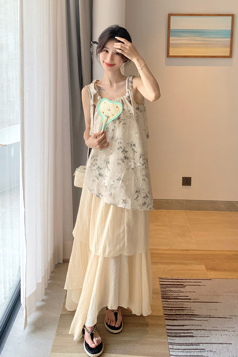 法式碎花吊带套装裙女夏2025新款设计感今年流行雪纺半身裙两件套,女装套装/套裙,2C177