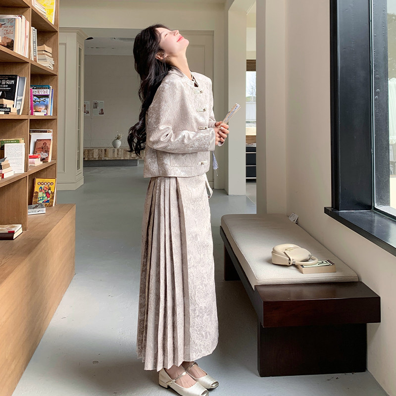 新中式国风提花套装裙女2025春秋新款高级感复古马面半身裙两件套图片