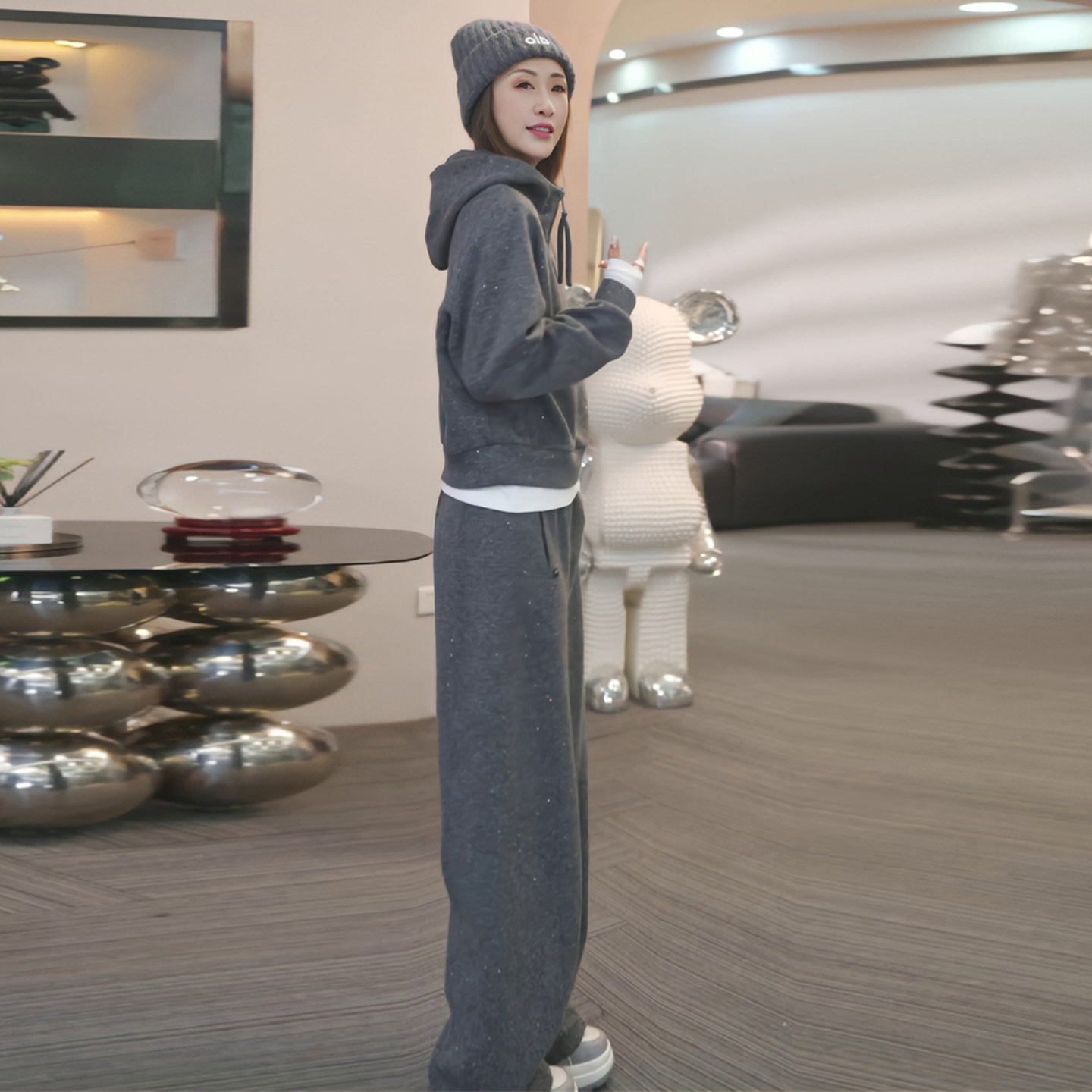 休闲运动时尚套装女秋新款高级感气质半拉链连帽卫衣直筒裤两件套,女装套装/套裙,2C310