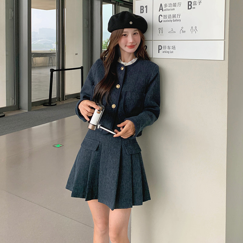 韩系时尚学院感小香风套装女2025年春秋季新款显瘦上衣短裙两件套,女装套装/套裙,2C159